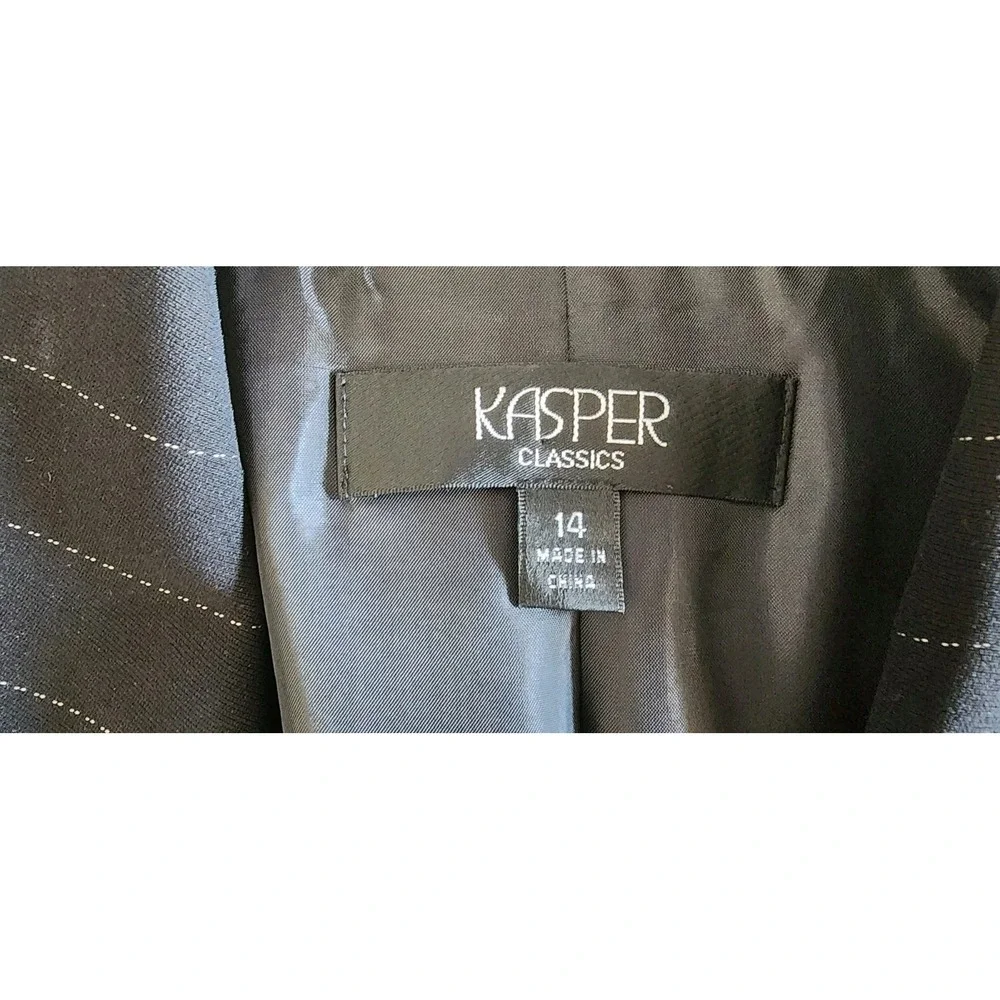 Kasper Jacket Blazer Womens 14 Black Pinstripe Career Office C-Suite Fall Winter